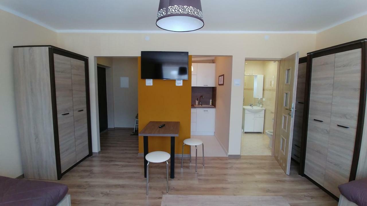 Appartement Roza Pustyni à Chrzanów Extérieur photo