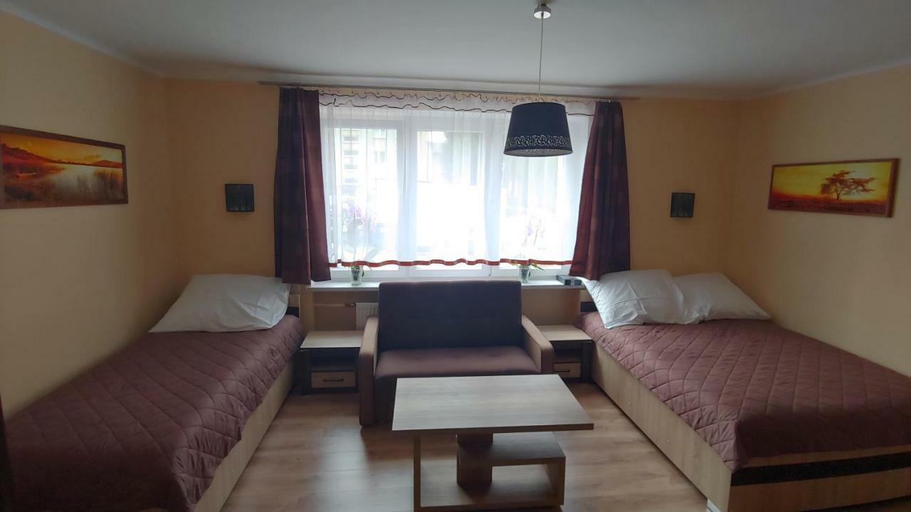 Appartement Roza Pustyni à Chrzanów Extérieur photo